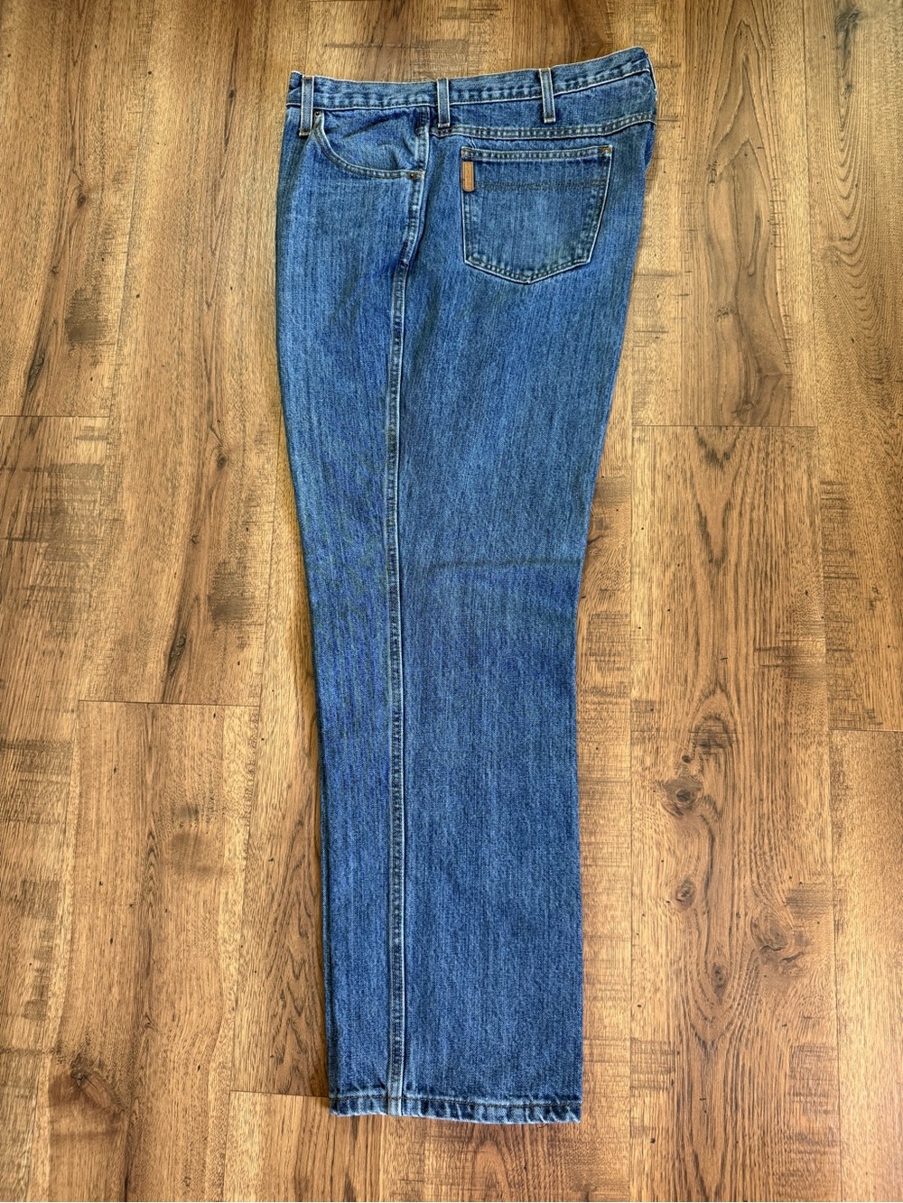 CINCH Men’s Blue Medium Wash Straight Leg Denim Jeans, Regular Fit